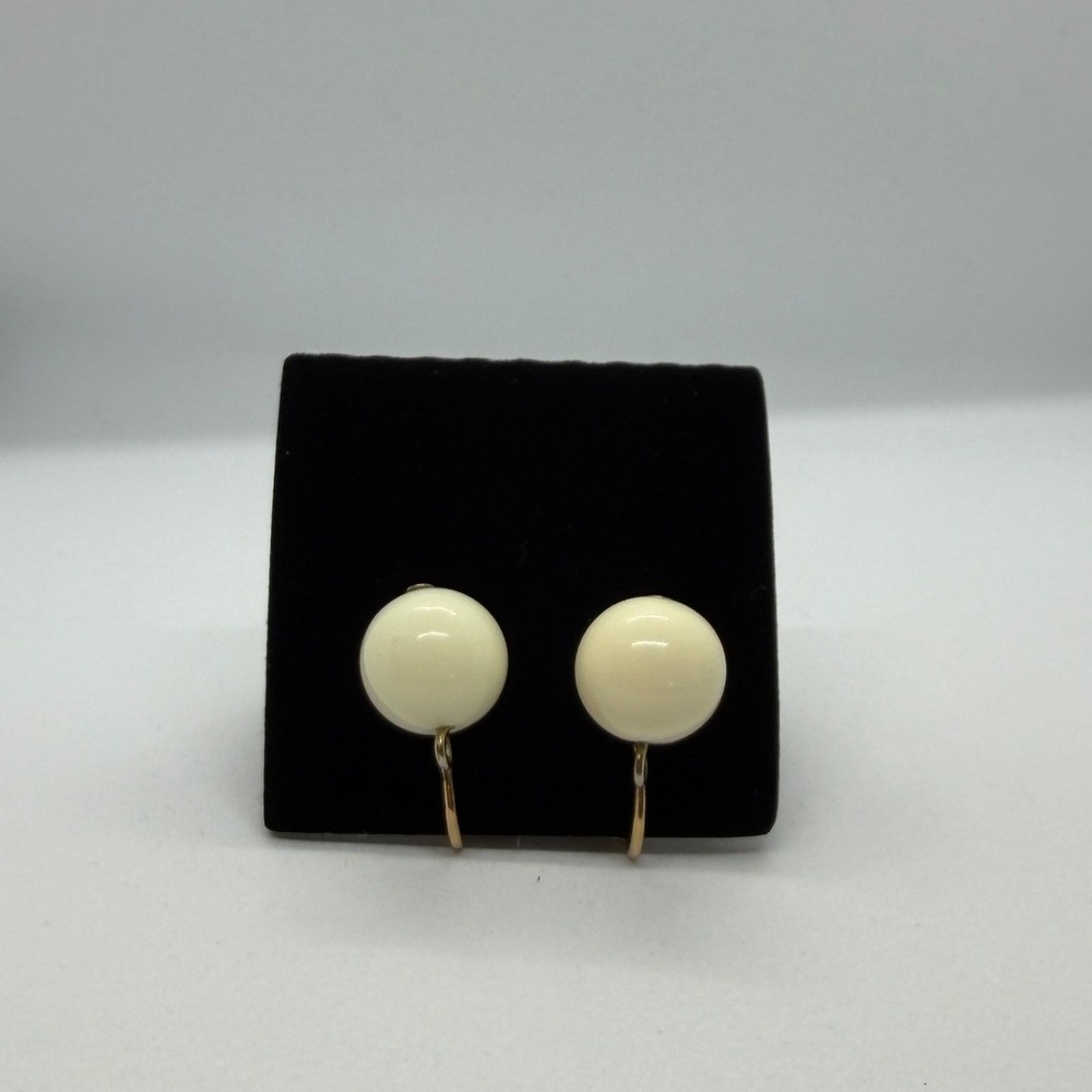 Napier Vintage Gold Tone Faux Pearl Screw Back Earrings Cream Round Bead Classic
